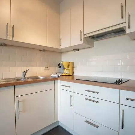 Daire Zeeparel 402 With Balcony By Interhome